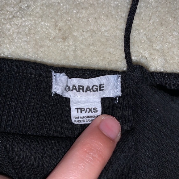 Garage crop Tops - Picture 3 of 3